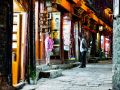 MICHA Emmanuel Lijiang Cobblestone historical center May 2015 1