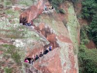 PBvdBedem Leshan Giant Buddha stairs 1